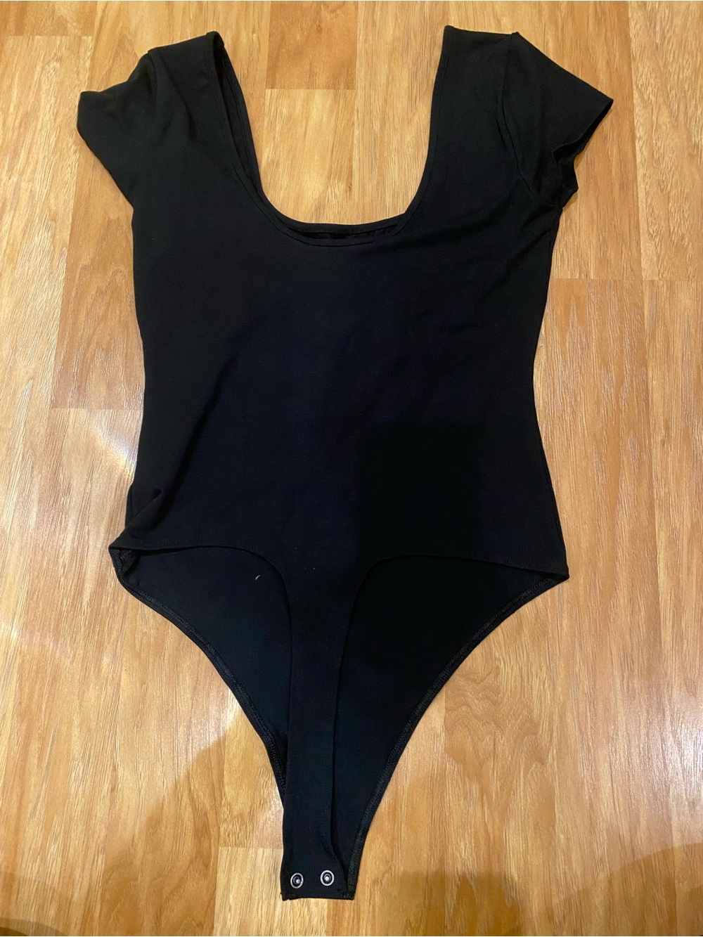 American Eagle Outfitters Black Short Sleeve Scoop Neck Bodysuit